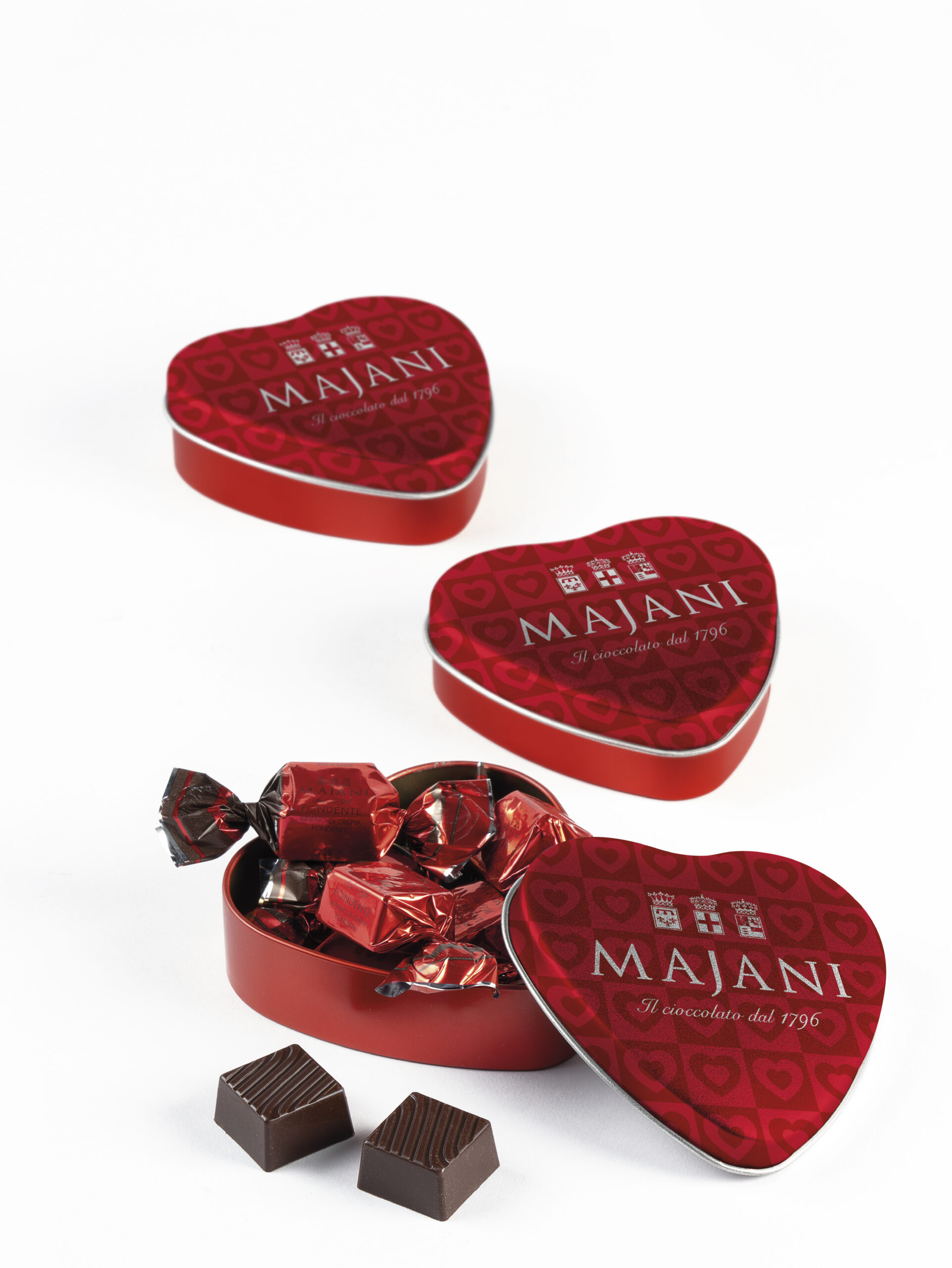 AMORE MIO, Lattina rossa con cioccolatini fondenti con ripieno di crema cacao (44 g)