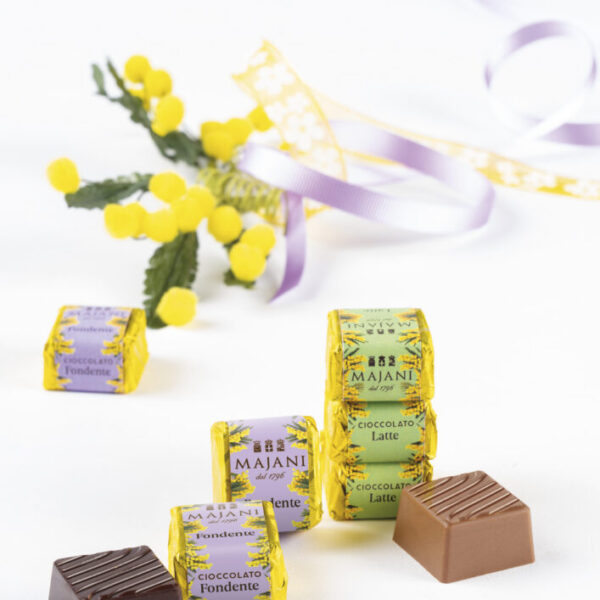 FOR YOU confezione, Cioccolatini duri di finissimo cioccolato al latte e fondente extra 75%