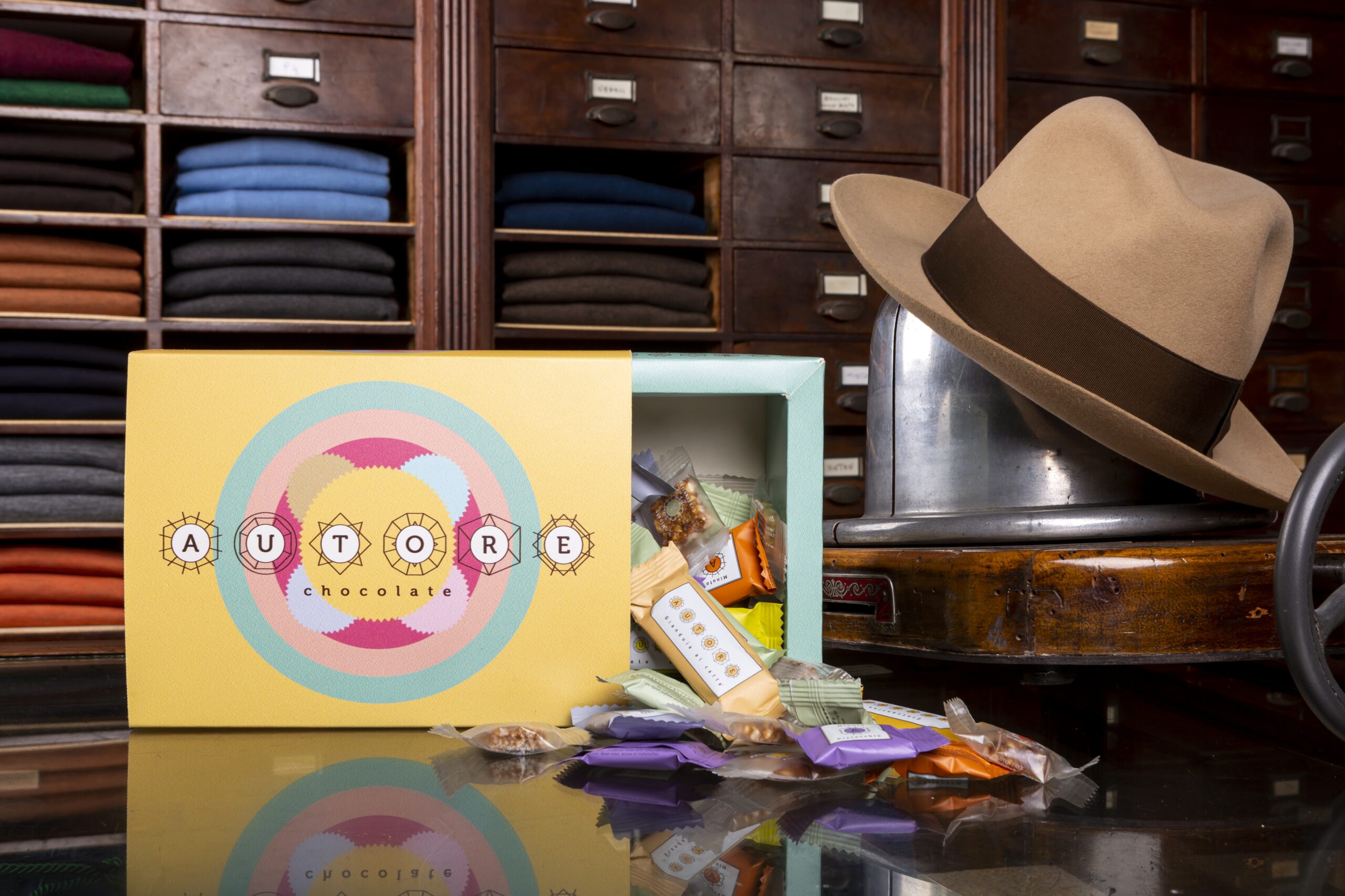 Confezione "Gioia" con Barrette, Minuto con cioccolato e Minuti Nudo assortiti (500 g)